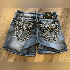 Miss Me Womens distressed Signature shorts - size 25
